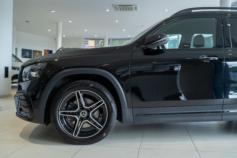 Mercedes-Benz GLB (2025) 200 d 4M/AMGPREMIUM/ESP/LED - fotka 7 z 22