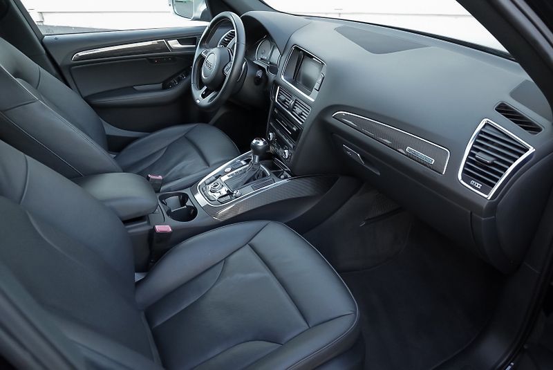 Audi SQ5 3.0 TDi 230kW  QUATTRO - fotka 24 z 41
