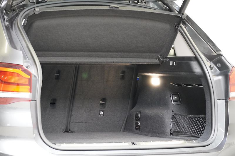 BMW X1 Xdrive20d,ČR,ACC,Tažné,Pano - fotka 9 z 37