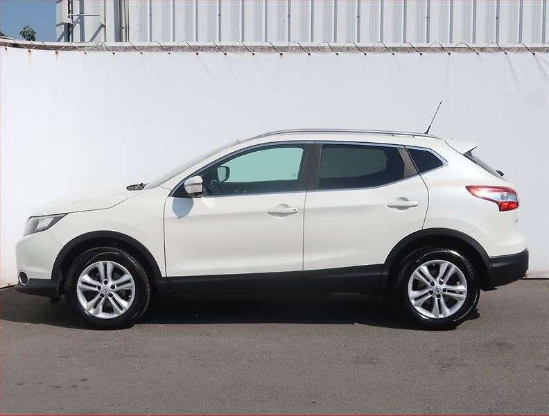 Nissan Qashqai (2015) 1.6 DIG-T, Serv.kniha, Navi - fotka 3 z 20