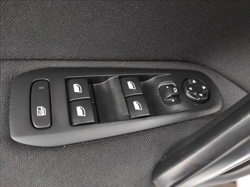 Peugeot 308 1,5 BlueHDi ACTIVE,ČR,Tažné - fotka 24 z 37