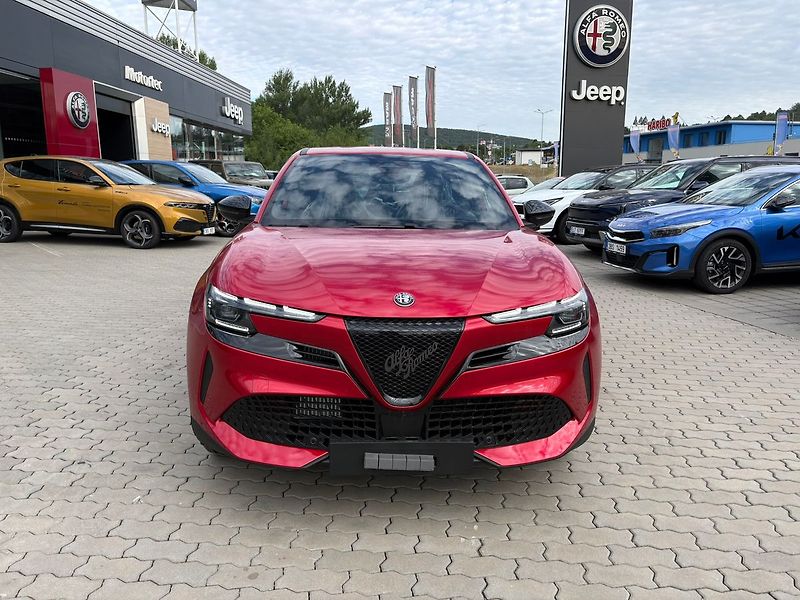 Alfa Romeo Junior Ibrida 1.2 Turbo Hybrid 145k e - fotka 2 z 16
