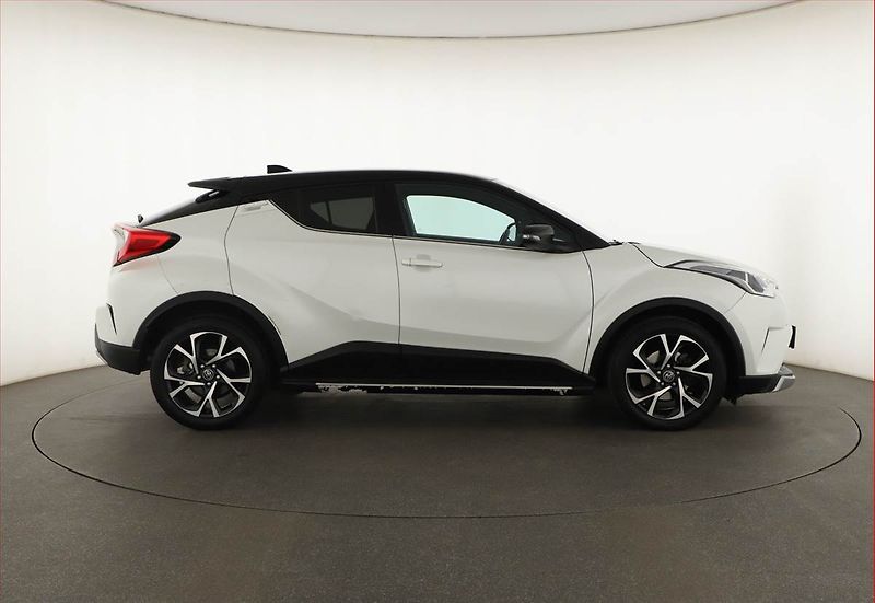 Toyota C-HR (2017) 1.2 Turbo, Automat, Navi - fotka 6 z 16