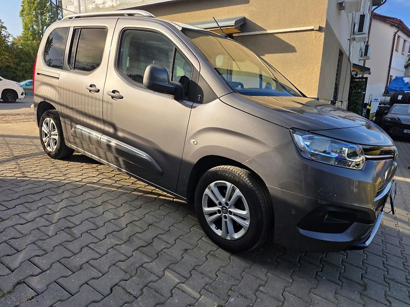 Toyota ProAce City Verso 1.2-TOP STAV-PANORAMA-KAMERA - fotka 4 z 21