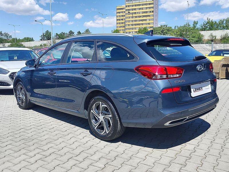 Hyundai i30 1.0 T-GDi/88kW Comfort DCT - fotka 7 z 27