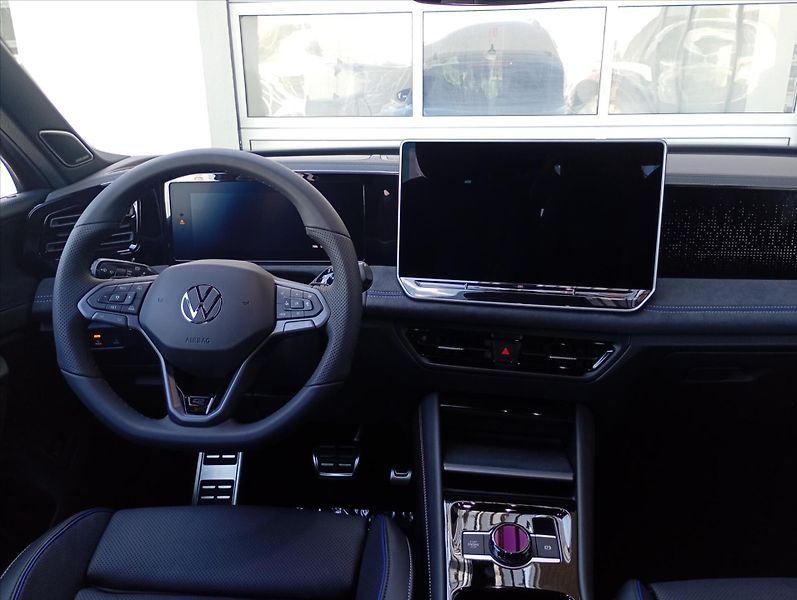 Volkswagen Tiguan (2026) 2,0 TDI 142kW 4MOT  R-Line Peo - fotka 12 z 19