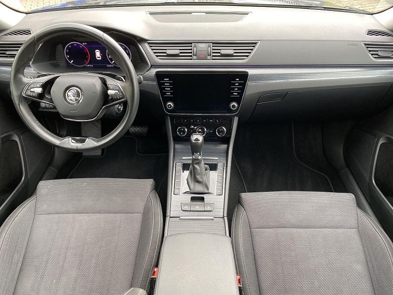 Škoda Superb (2022) Combi 2.0 TDI DSG Style - fotka 5 z 37