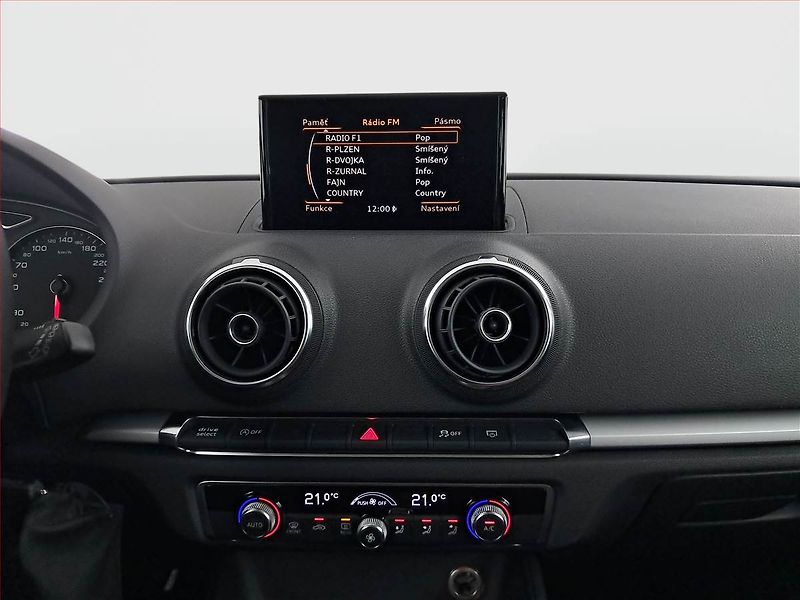 Audi A3 (2012) 1.8 TFSI, Automat - fotka 12 z 19