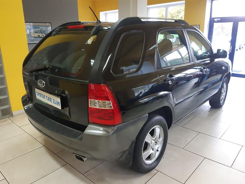 Kia Sportage 2.0 i 4x4 - fotka 6 z 18