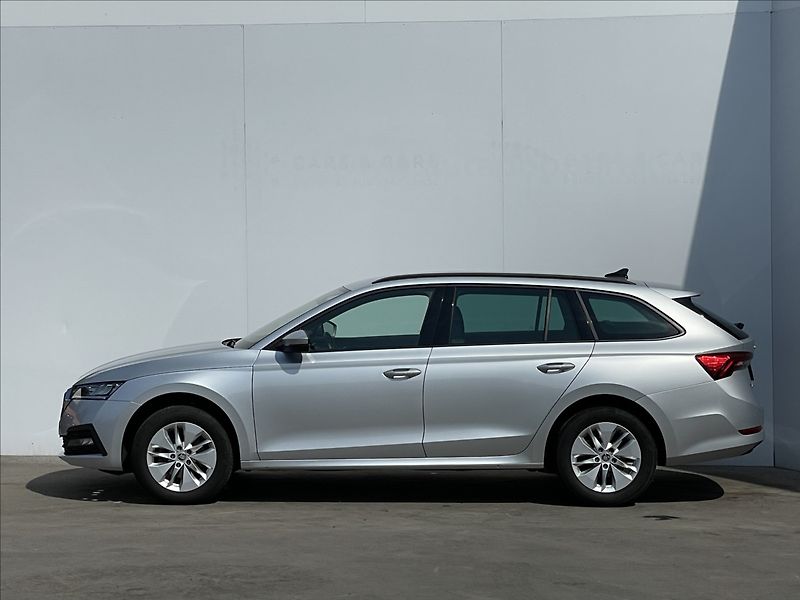 Škoda Octavia 2,0 TDI Combi Ambition Plus - fotka 2 z 24