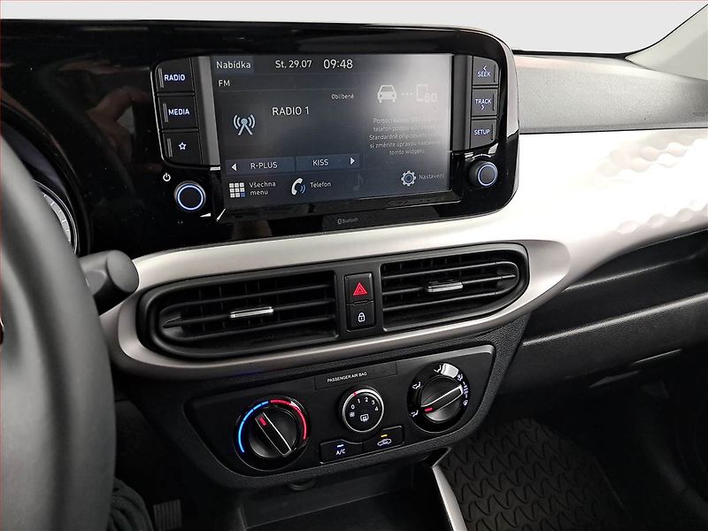 Hyundai i10 (2020) Comfort 1.0, ČR,1.maj - fotka 12 z 17