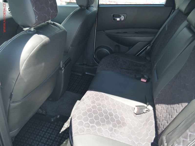 Nissan Qashqai (2011) 1.6 16V, ČR, Klima - fotka 10 z 17