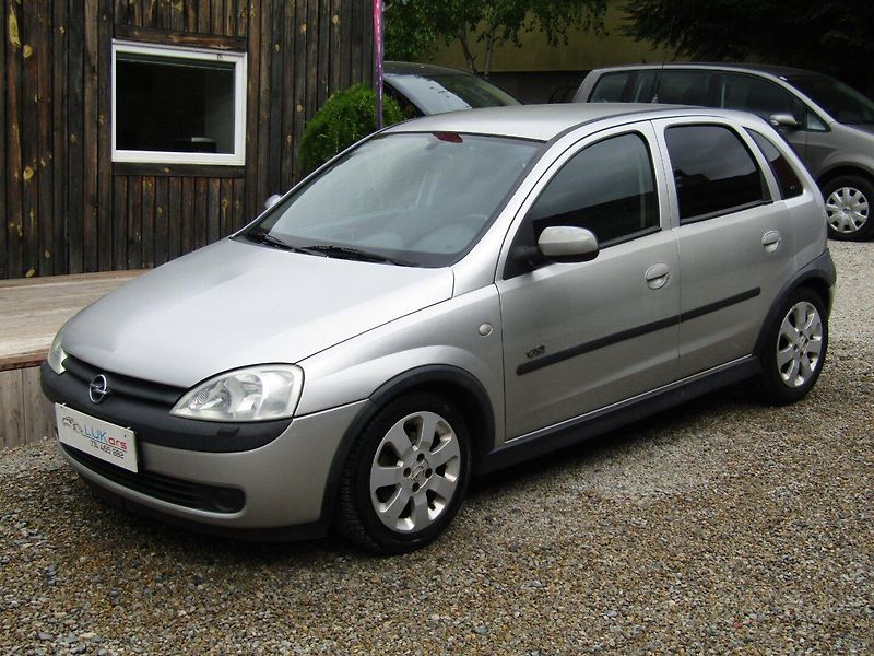 Opel Corsa (2002) GSi 1.8 16VC 92kW - fotka 1 z 38