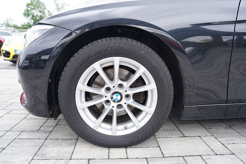 BMW Řada 3 320d automat,EfficientDynamic - fotka 42 z 42