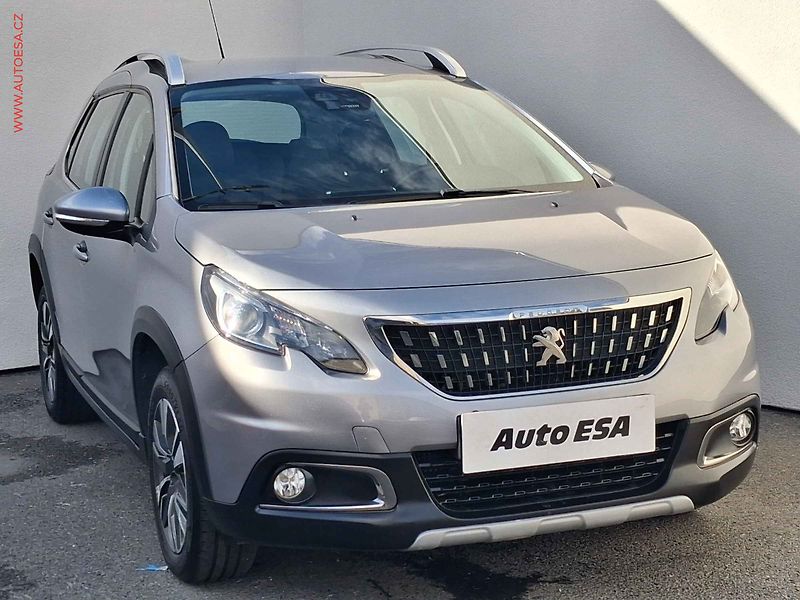 Peugeot 2008 (2016) 1.2 PT, Allure, AT, navi - fotografie inzerátu