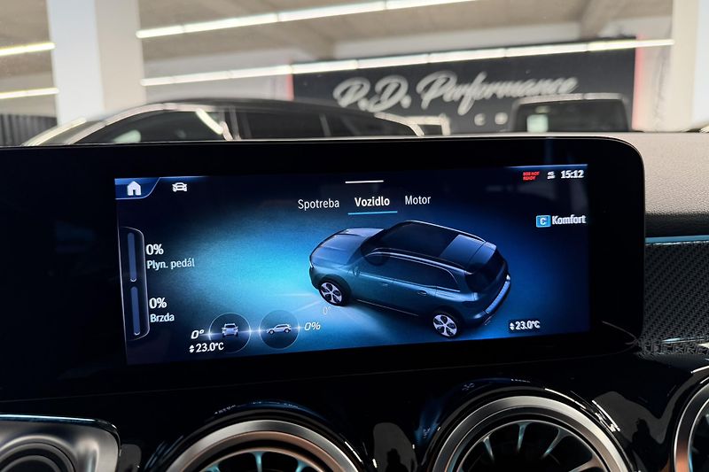 Mercedes-Benz GLB (2024) GLB 200d 4Matic AMG Line - fotka 46 z 63