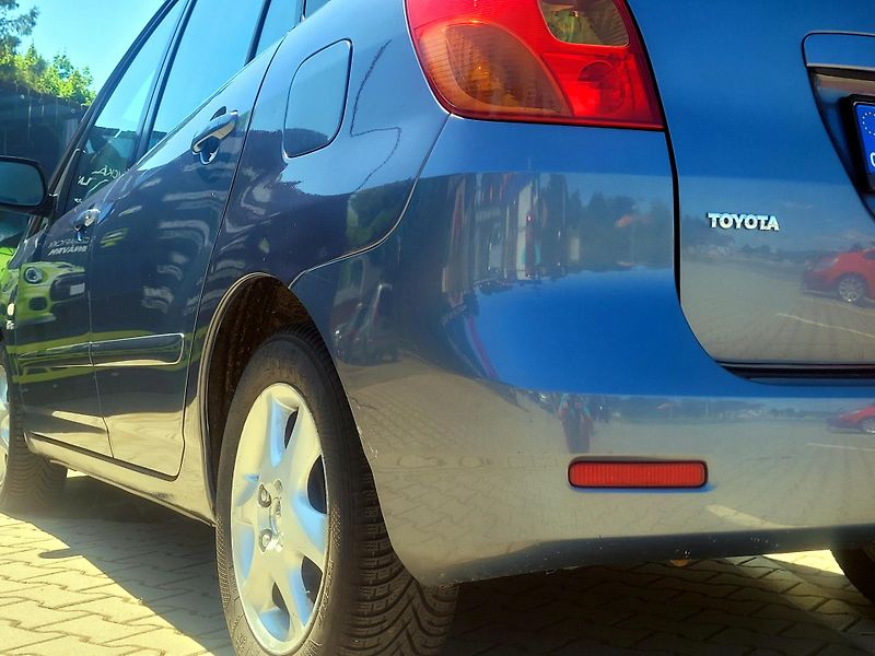 Toyota Corolla Verso 2,0 D-4d AUT.KLIMATIZACE - fotka 42 z 43