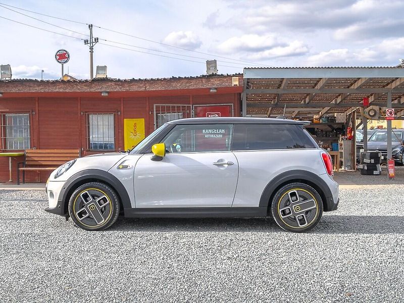 Mini Cooper (2020) ČR SE NAVI H/K – SoH 100% - fotka 13 z 64