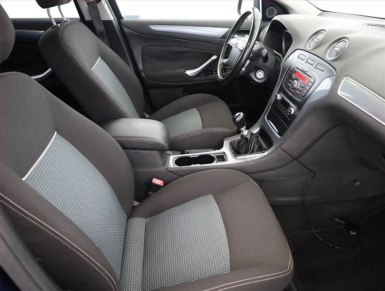Ford Mondeo (2011) 2.0 TDCi, Serv.kniha, nová STK - fotka 7 z 14