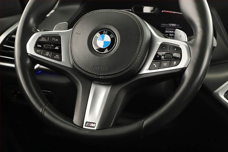 BMW X5 (2021) xDrive30d - fotka 21 z 29
