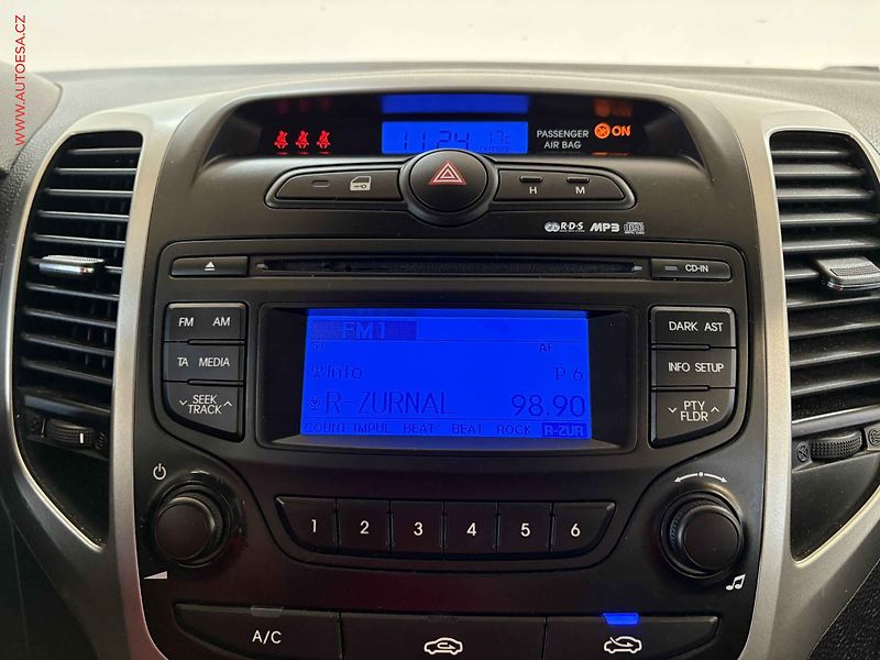 Hyundai ix20 (2013) 1.4 VVTi, 1.maj,ČR, AC, TZ - fotka 11 z 14