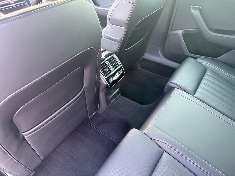 Škoda Superb (2023) 2,0tdi 147kw L&K 4x4 DSG - fotka 22 z 80