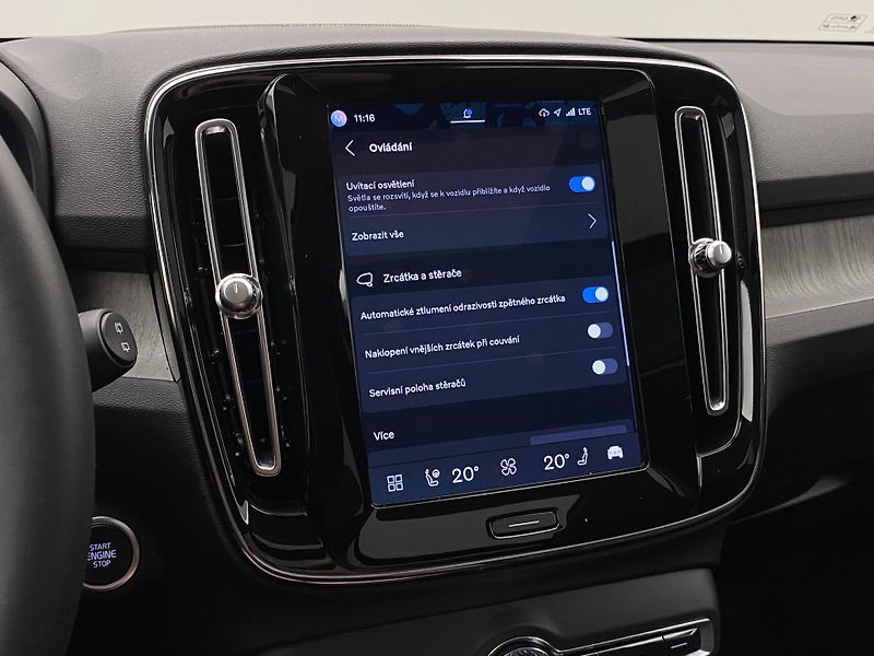 Volvo XC40 B4 DARK ULTIMATE AUT CZ - fotka 47 z 56