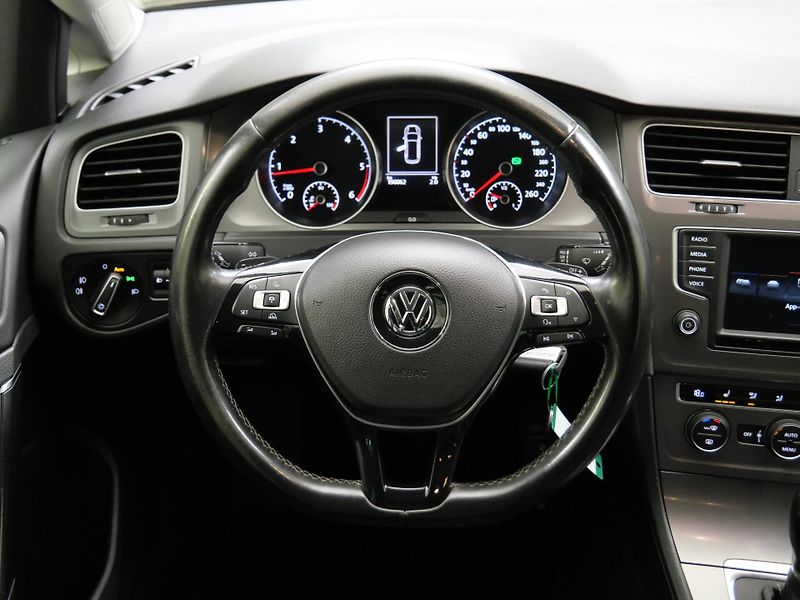 Volkswagen Golf - fotka 13 z 23