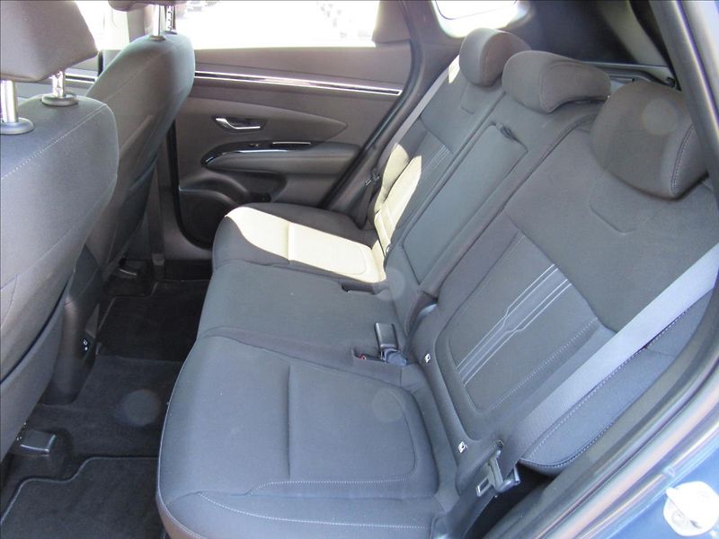 Hyundai Tucson 1,6 CRDi Style AWD AUT - fotka 10 z 35