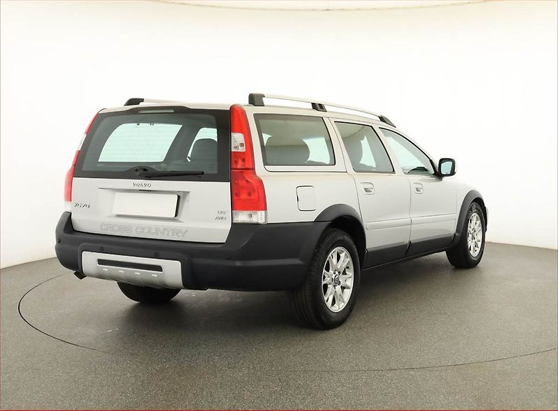 Volvo XC70 (2007) D5 AWD, 4X4, servisované - fotka 5 z 18