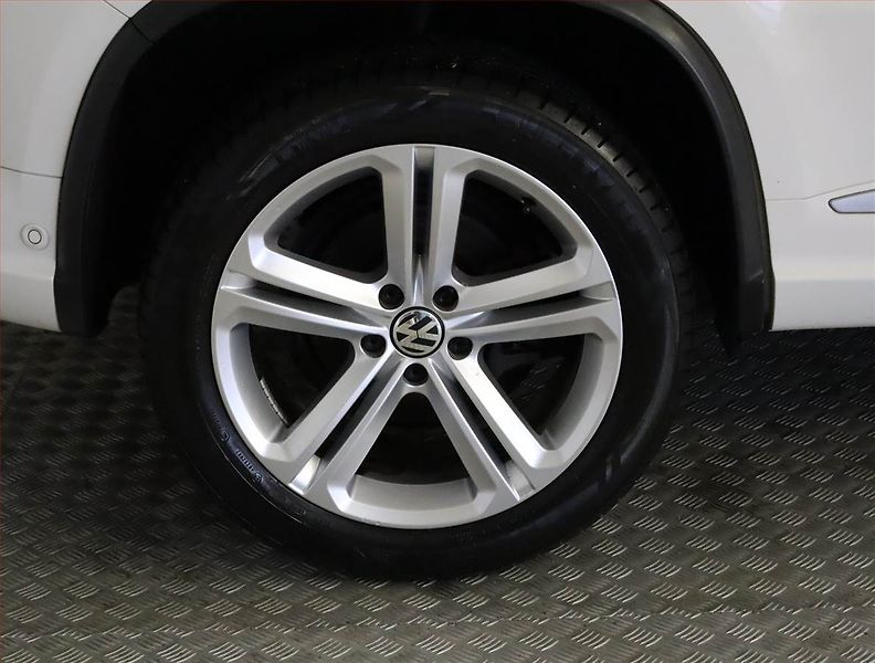 Volkswagen Tiguan (2013) 2.0 TSI, 4X4, Automat - fotka 15 z 22