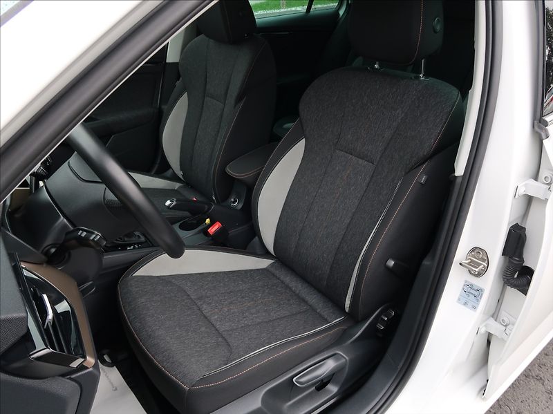Škoda Scala 1,6 TDi,85kW,Style,1majČR,DPH - fotka 10 z 28