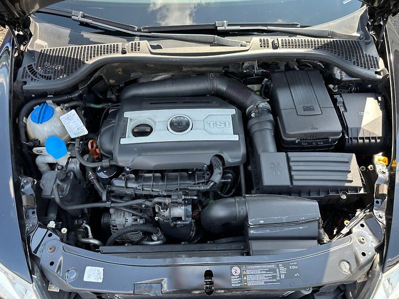 Škoda Octavia (2011) RS 2,0TSI 147kw DSG - fotka 36 z 36