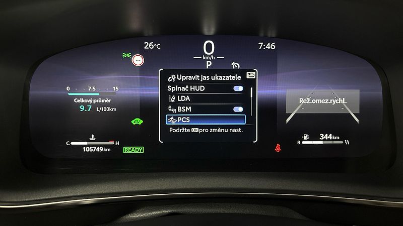 Toyota Corolla 2.0 Hybrid AUT Executive Touri - fotka 27 z 29