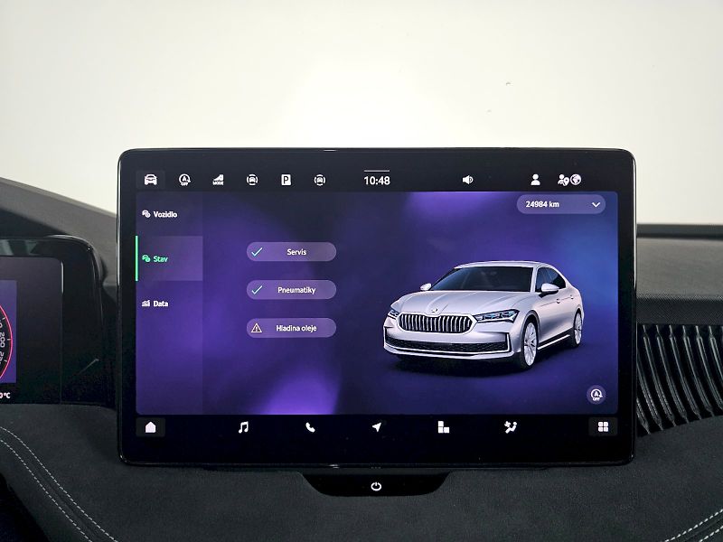 Škoda Superb (2025) 1.5TSi 110kW SPORTLINE TAŽNÉ - fotka 19 z 31