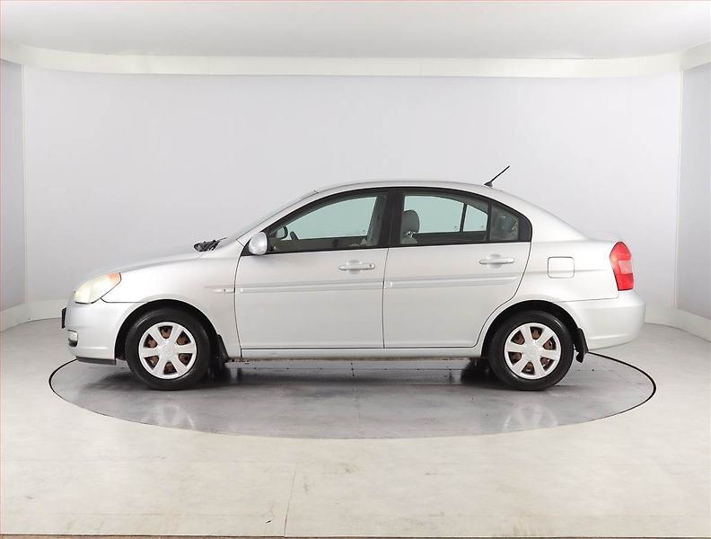 Hyundai Accent (2007) 1.4i, po STK, dobrý stav - fotka 3 z 14