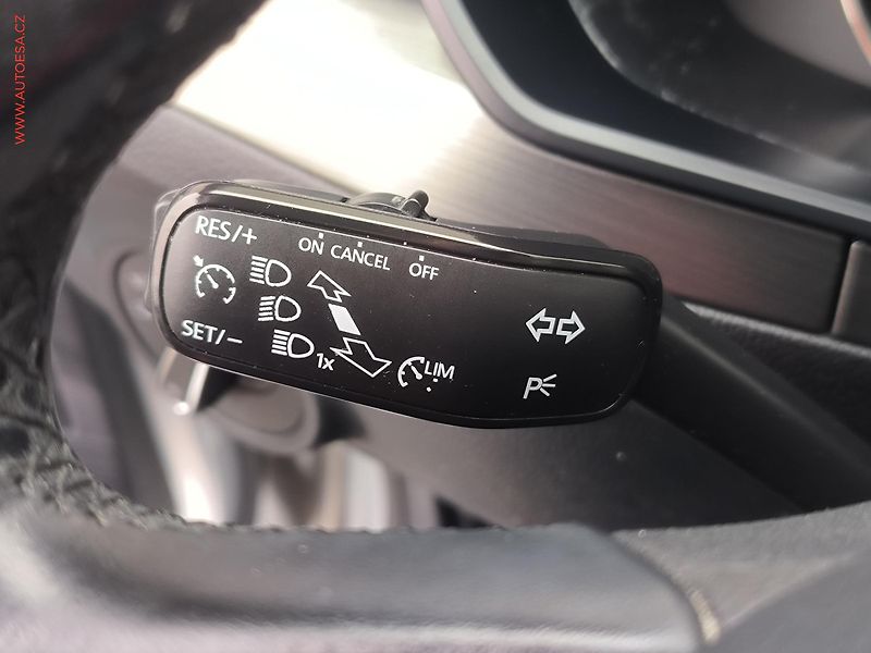 Škoda Superb (2015) 2.0 TDi, Style, DSG, bixen - fotka 21 z 25