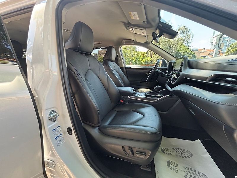 Toyota Highlander 2.5HEV e-CVT.CZ.DPH.PRESTIGE.1 - fotka 23 z 49