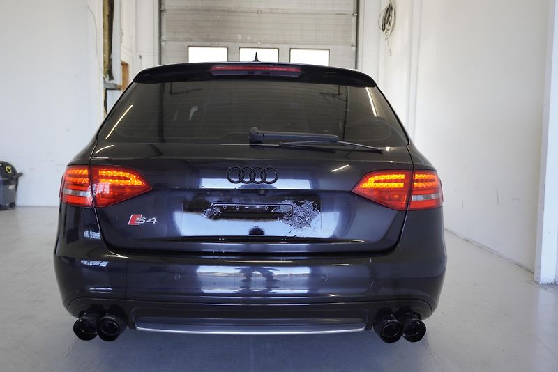 Audi S4 3.0 TFSI 333PS QUATTRO AUTOMAT - fotka 9 z 36