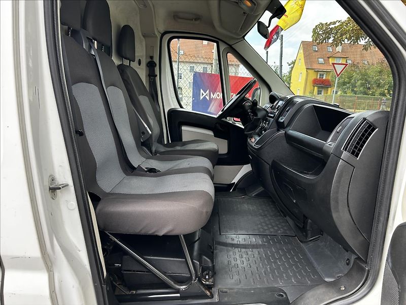 Citroën Jumper 2,2 HDi  Tažné,Handsfree,Senzo - fotka 25 z 42