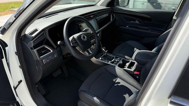 KGM Korando (2026) Elegant FWD A6 - fotka 6 z 8