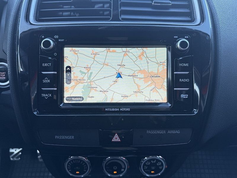 Mitsubishi ASX (2018) 1.6i Mivec Xenony Navi Kamera - fotka 12 z 46