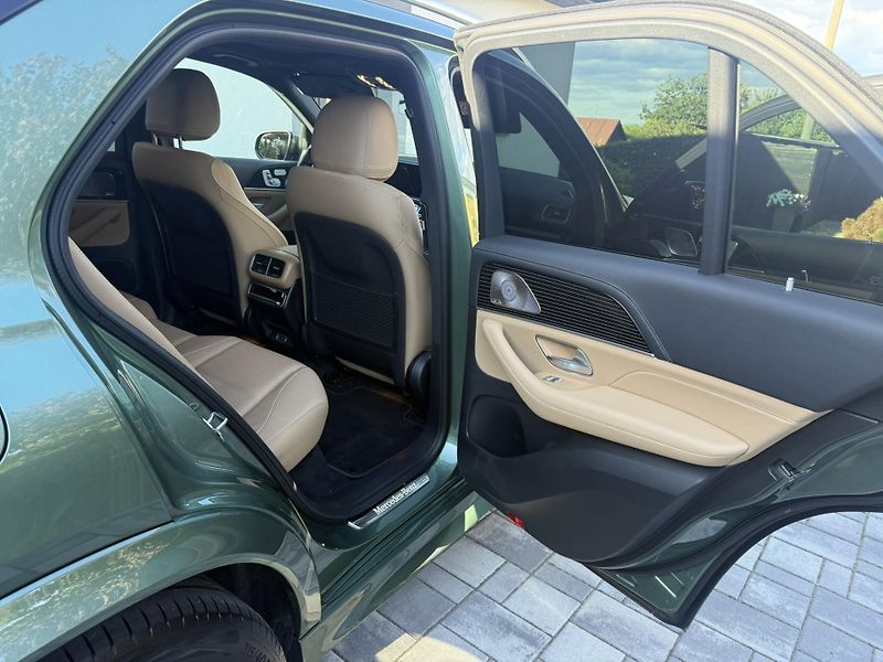 Mercedes-Benz GLE (2025) 450d 4MATIC Edition 140 Years - fotka 12 z 20