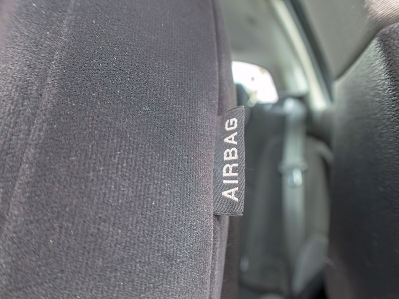 Citroën C5 (2008) 2.0HDI 100KW – PO SERVISU - fotka 30 z 41