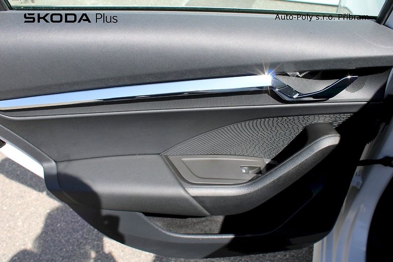Škoda Octavia (2021) iV Style Plus 1.4TSI / 150kW 6 - fotka 19 z 24