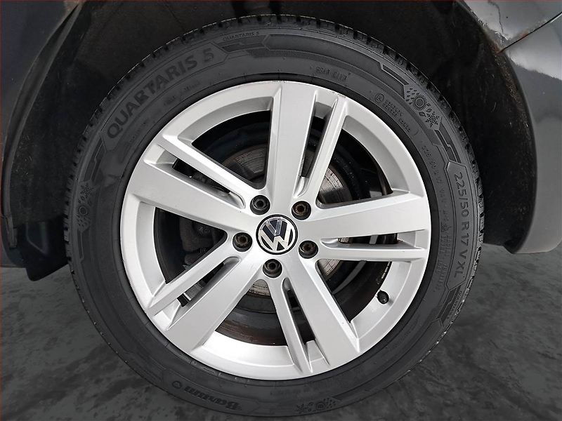Volkswagen Sharan (2012) 2.0 TDI BMT, 6 míst, Navi - fotka 15 z 24