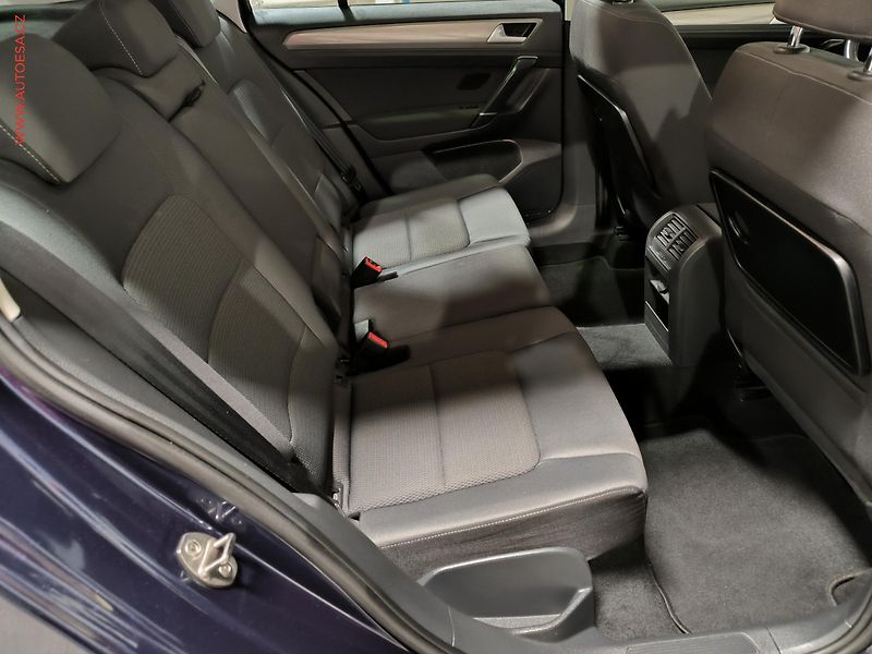 Volkswagen Golf Sportsvan (2015) 1.4 TSi, ČR, Comfortline, AC - fotka 11 z 17