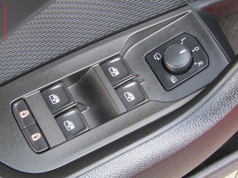 Škoda Octavia (2020) 2.0 TDi, 1.maj,ČR, Style, DSG - fotka 12 z 20