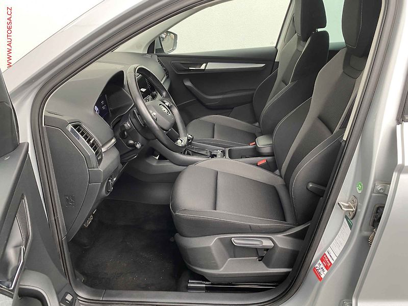 Škoda Karoq (2023) 2.0 TDi, Tour, DSG, LED, - fotka 8 z 18
