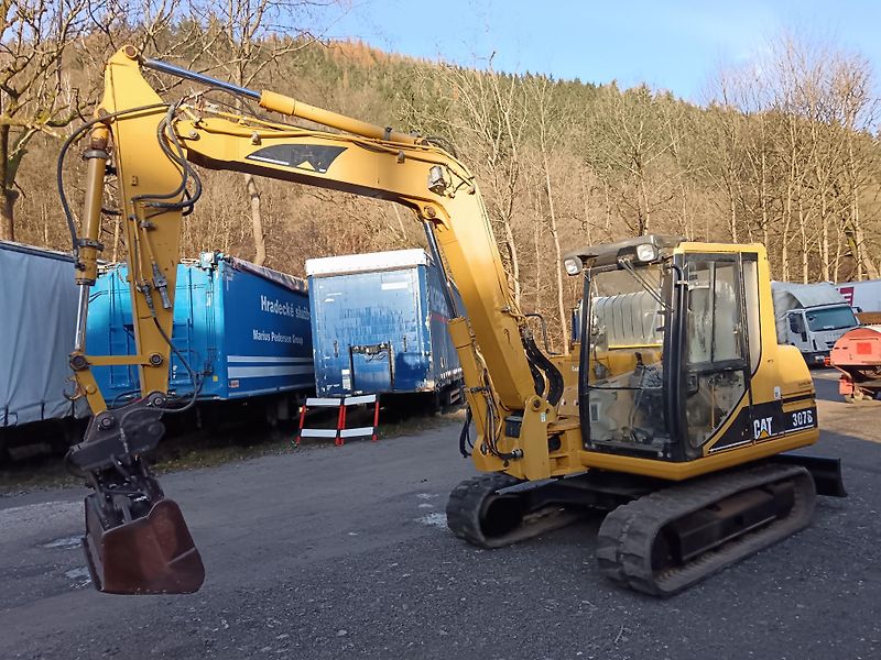 Caterpillar (2004) CATERPILLAR 307 B - fotka 3 z 18